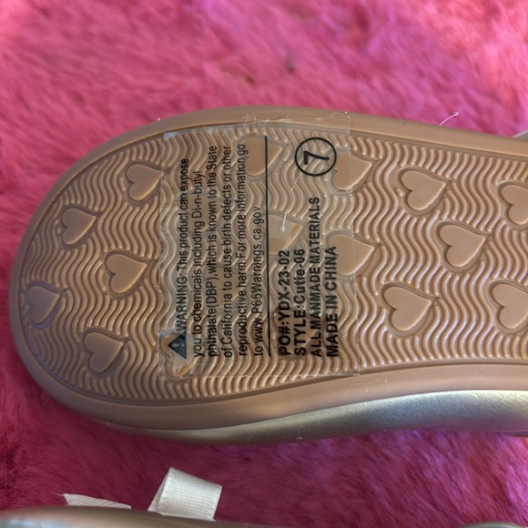 NWT Link Comfort Flexible by Forever Link, Comfy Padded Toddler size 7 gold s - Picture 7 of 7